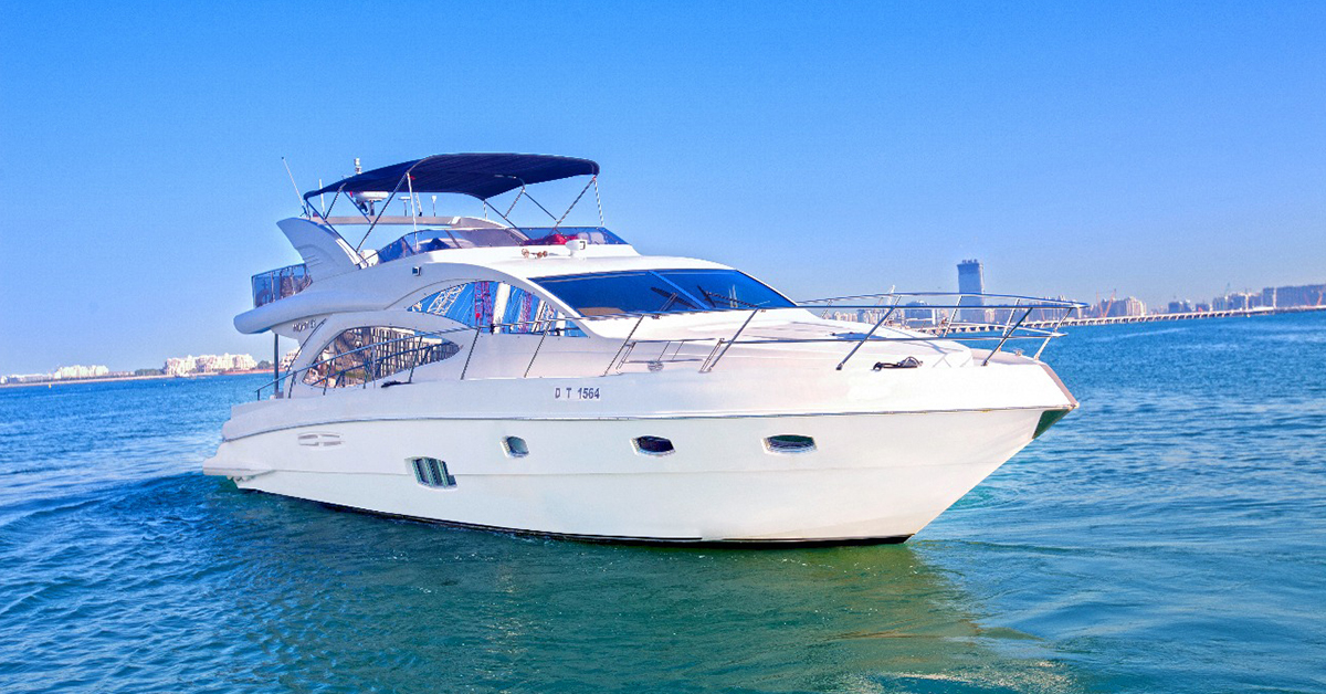 dubai yacht vacancies