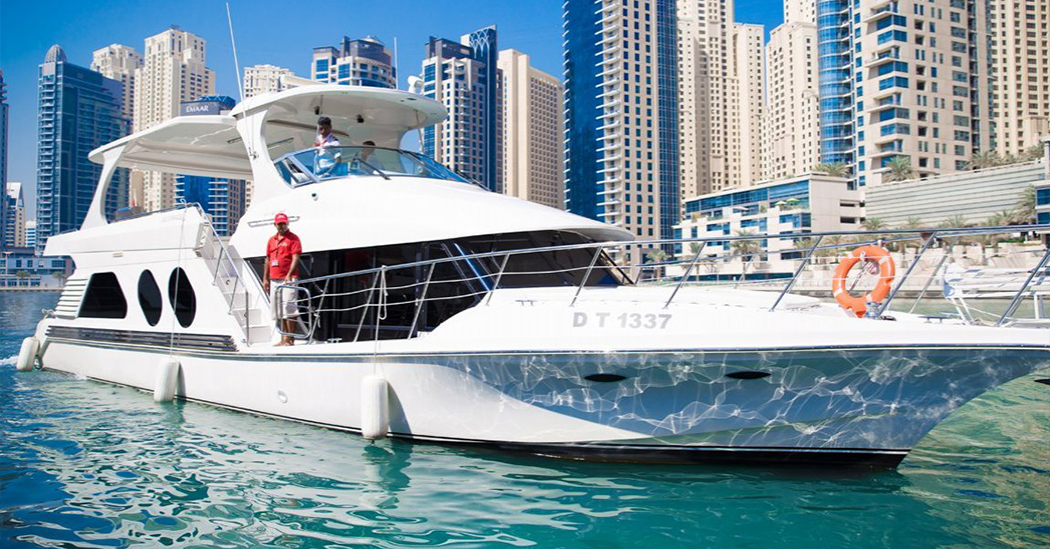 a-comprehensive-guide-to-choosing-the-right-yacht-rental-services-in-dubai