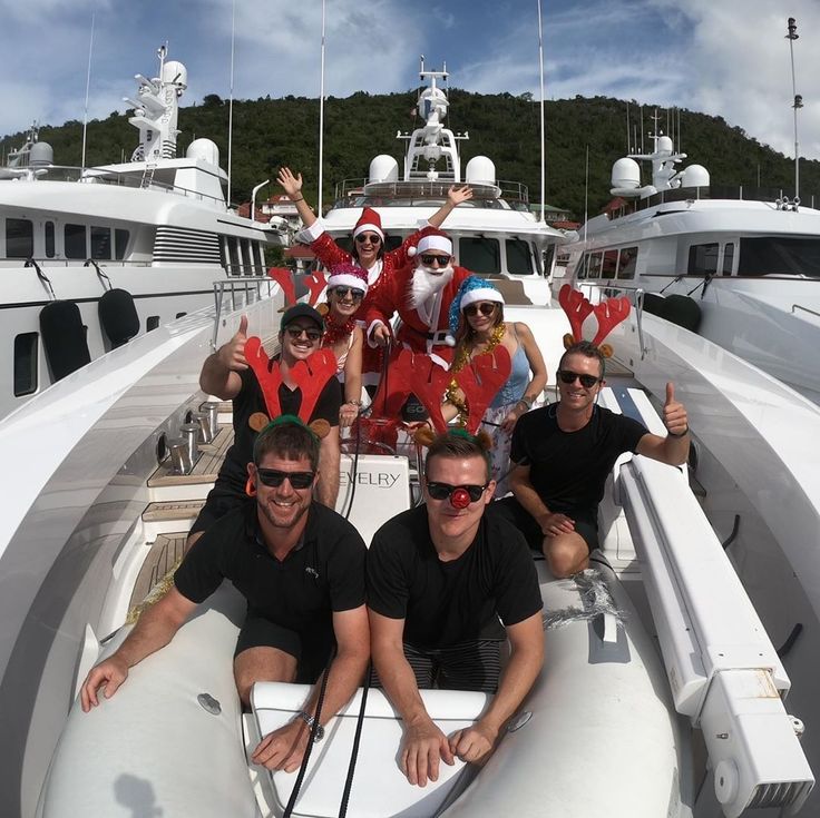 celebrate-christmas-in-style-with-luxury-yacht-rental-services-in-dubai